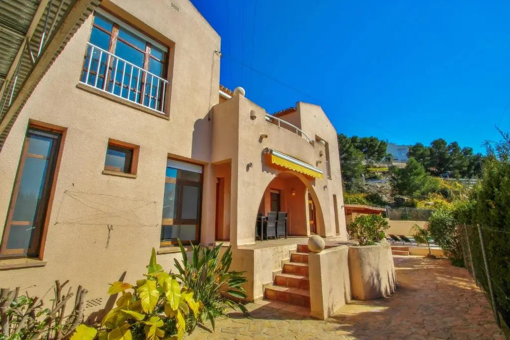 Emma - sea view holiday home with private pool in Benissa