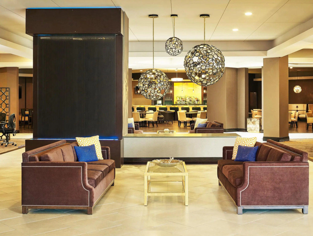 Sheraton Lisle Naperville Hotel