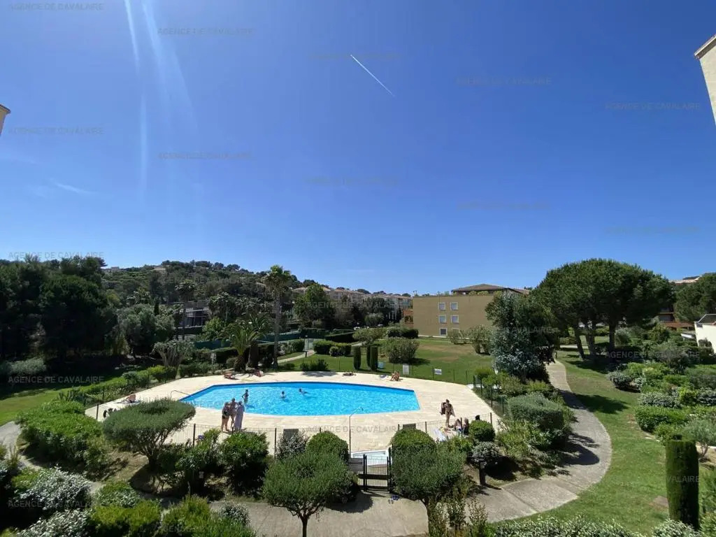 Appartement Cavalaire-sur-Mer, 4 pièces, 6 personnes - FR-1-100-279