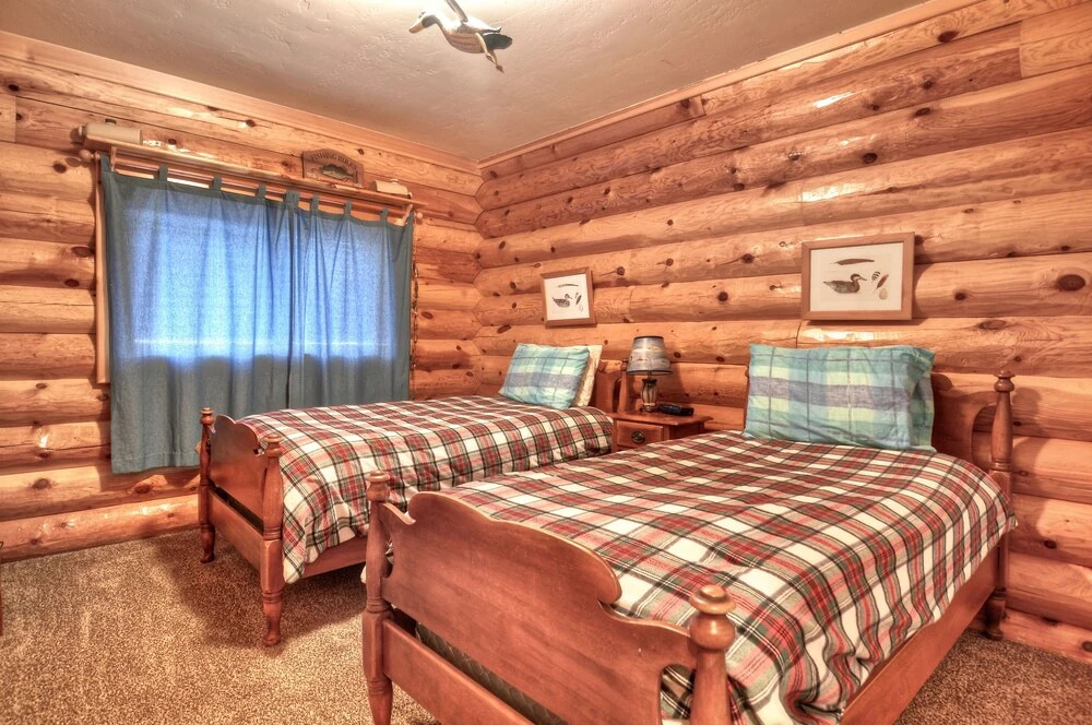 No. 16 Pine Lodge Outdoor Spa - 3 Br Cabin