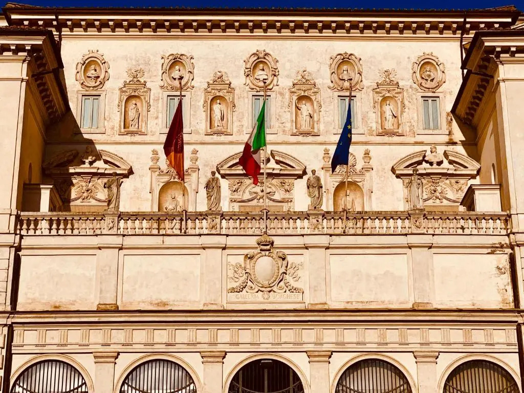 900 Piazza del Popolo