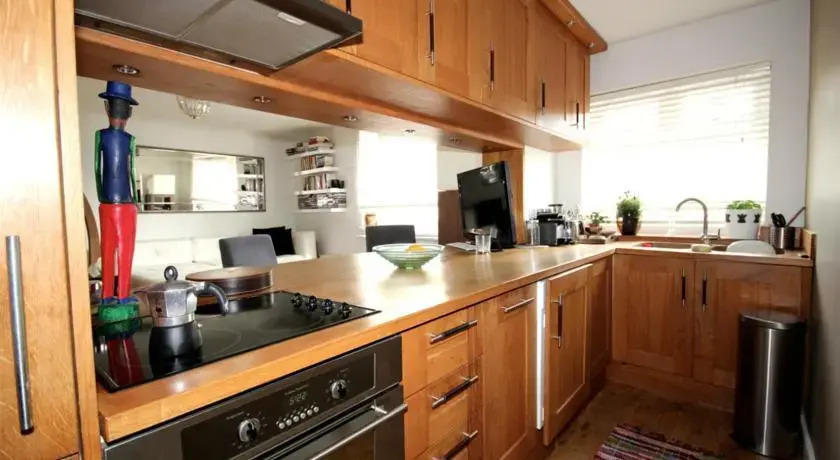 FG Property - Kensal Town, Warfield Road