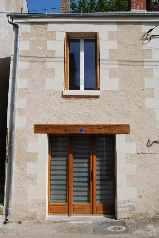 Gite " Le Troglo des 3 Châteaux "