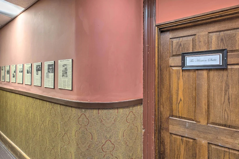 Pet-friendly Apt: Walk to Missouri River!