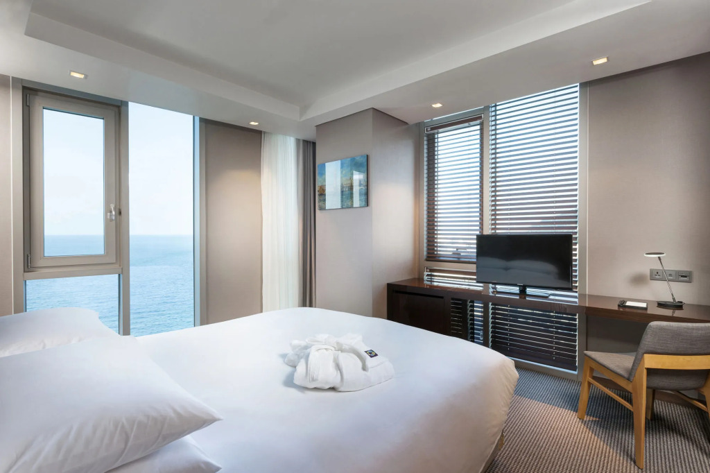 Hotel Regent Marine The Blue