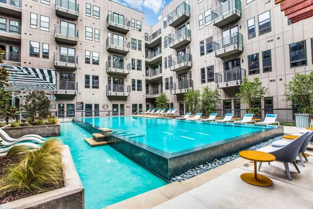 Southside Flats By Barsala