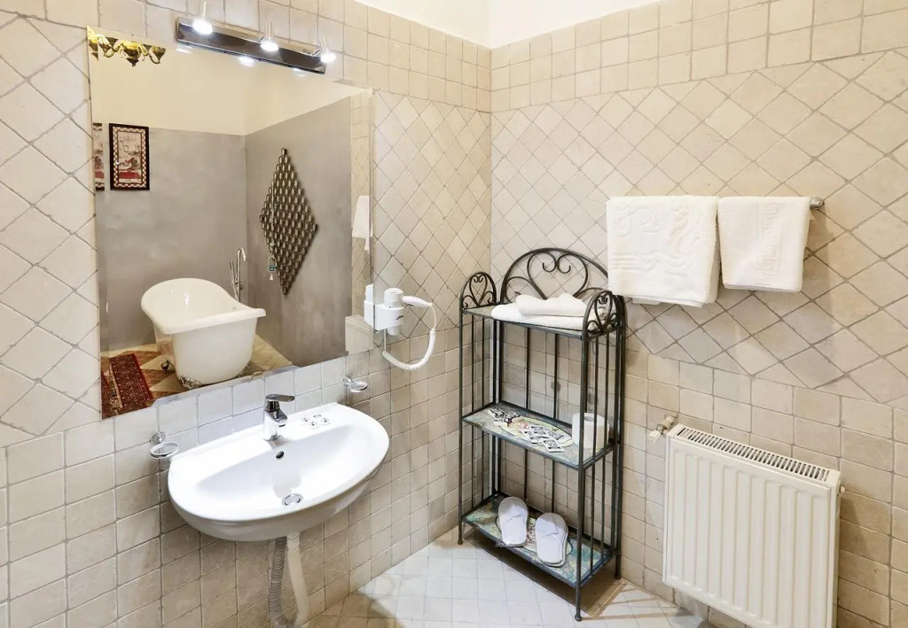 Hotel Regal 1880 - Boutique Hotel in Parcul Central Sinaia