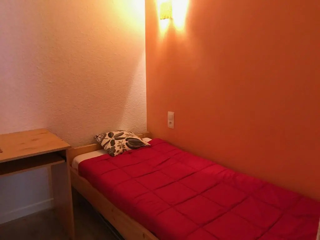 Studio cabine avec balcon, proche centre de Villard-de-Lans - FR-1-515-98