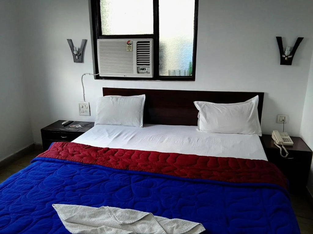 Hotel Navneet Grand