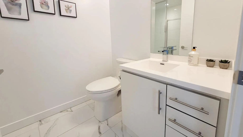 Lovely 3 bedrooms in University of Toronto