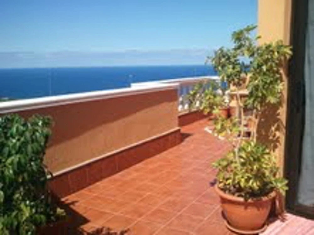 Apartment With 2 Bedrooms in Icod de los Vinos, With Wonderful sea Vie