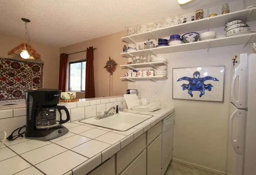 Kings Crossing #6 2 Bedrooms 2 Bathrooms Townhouse