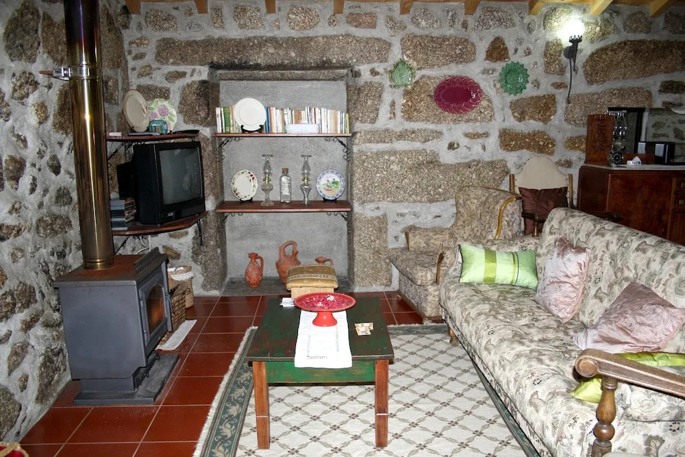 House With 4 Bedrooms in Cota, With Furnished Terrace and Wifi