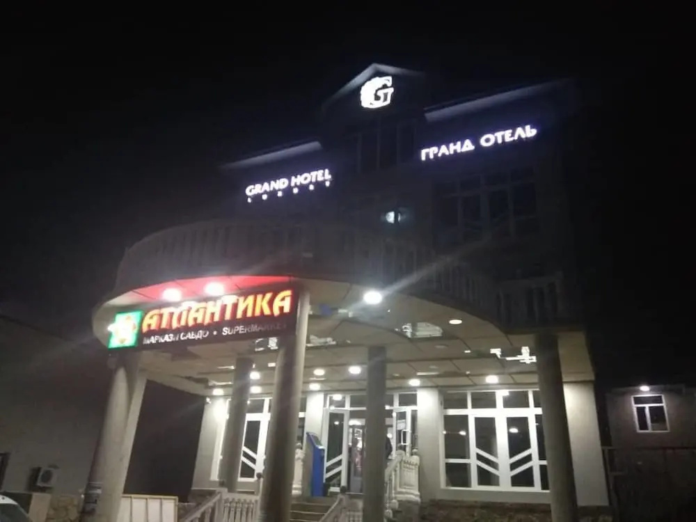 Отель Grand Hotel