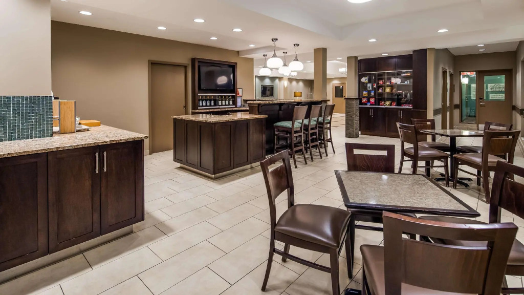 Best Western Plus Walkerton Hotel & Conference Centre