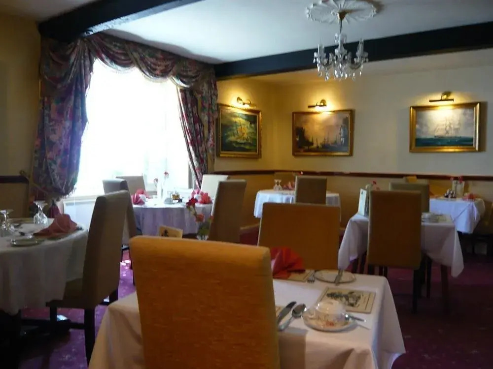 Meryan House Hotel