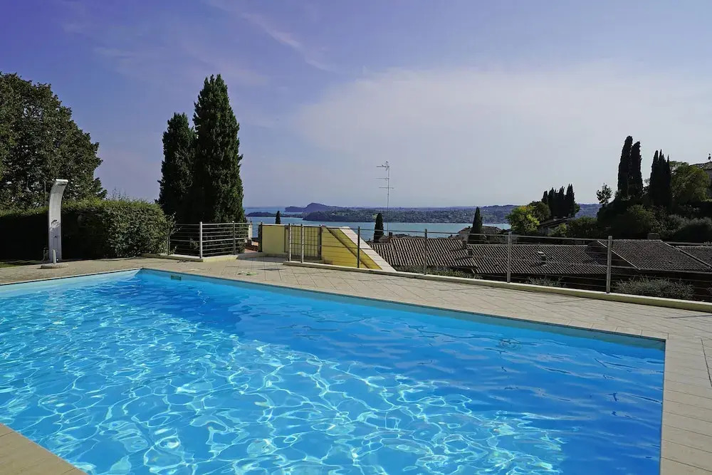Blue Vista Gardone Riviera