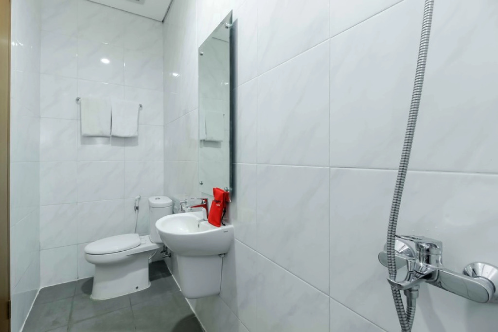 RedDoorz Plus near Tebet