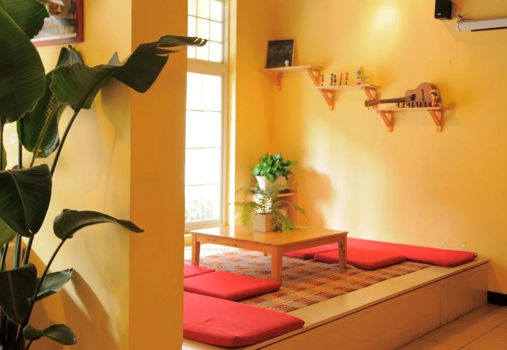 Nice House Hostel