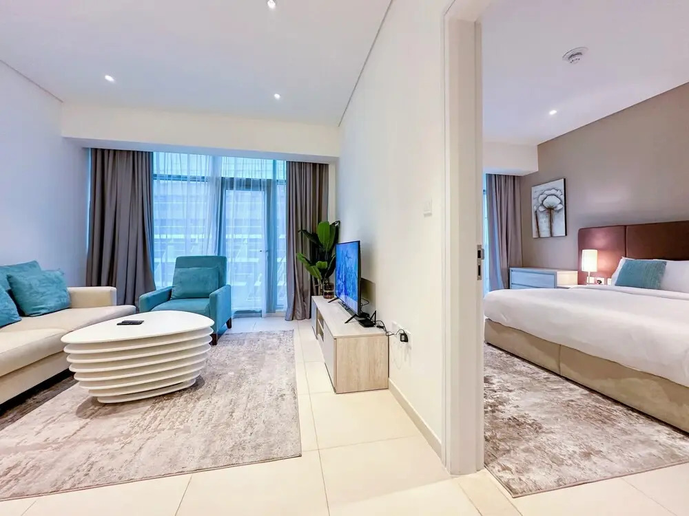 Seven Palm Apartments - Infinity Pool & Direct Beach Access