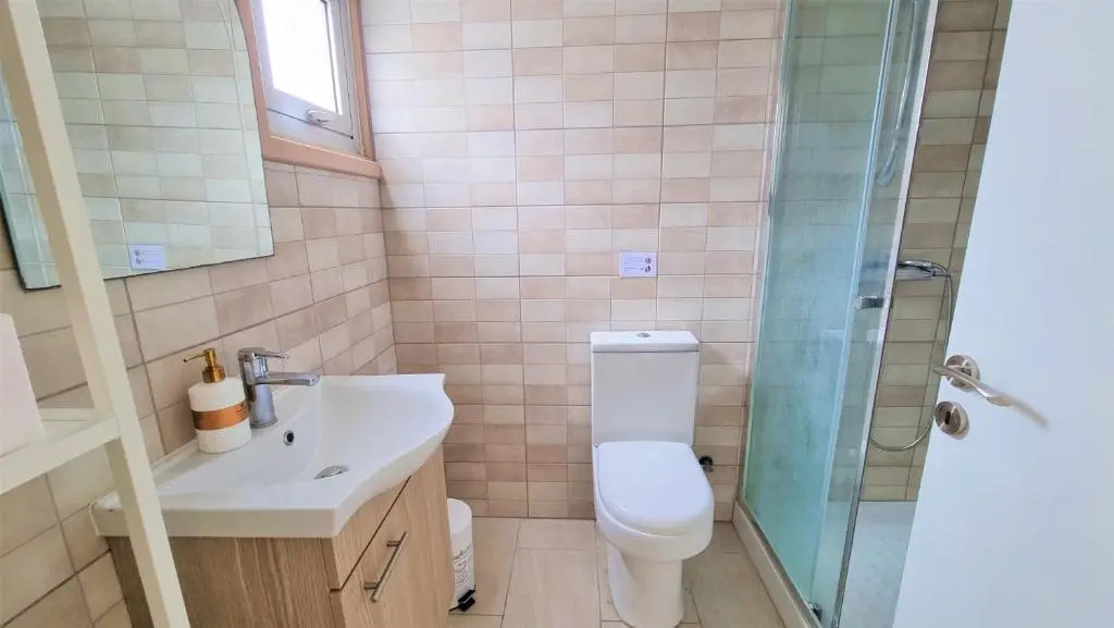 Spacious Lightflooded 2BR Apt / Near Center & Harbour
