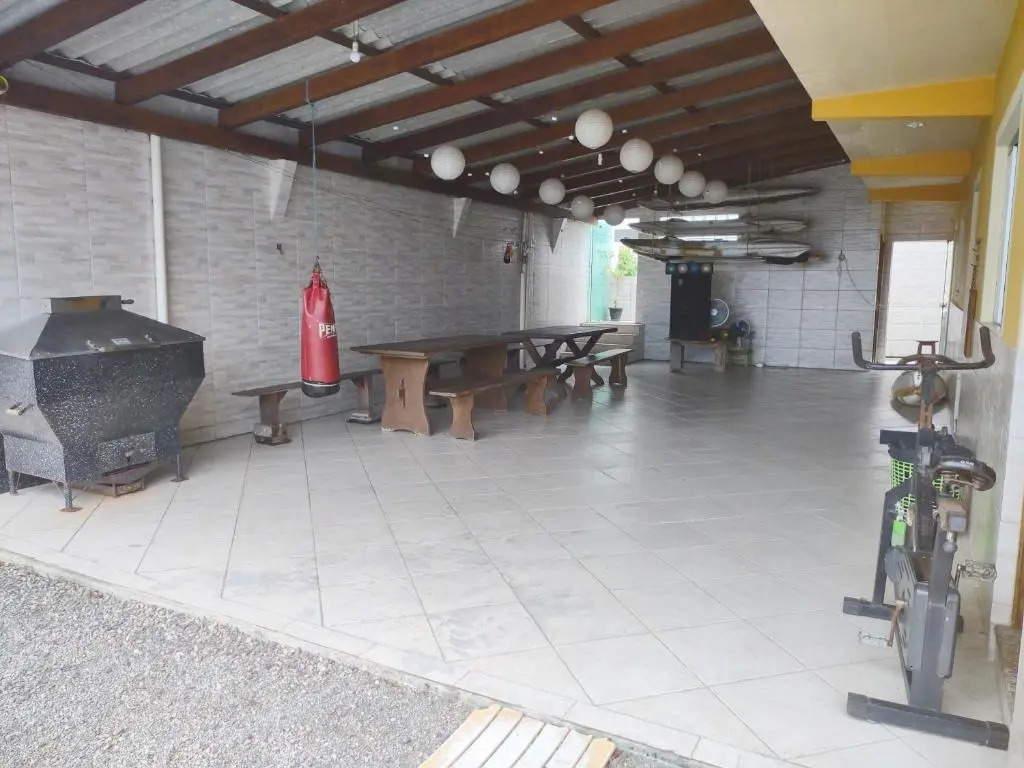 Gênesis Beach Hostel! Quartos compartilhados e privativos na Pinheira