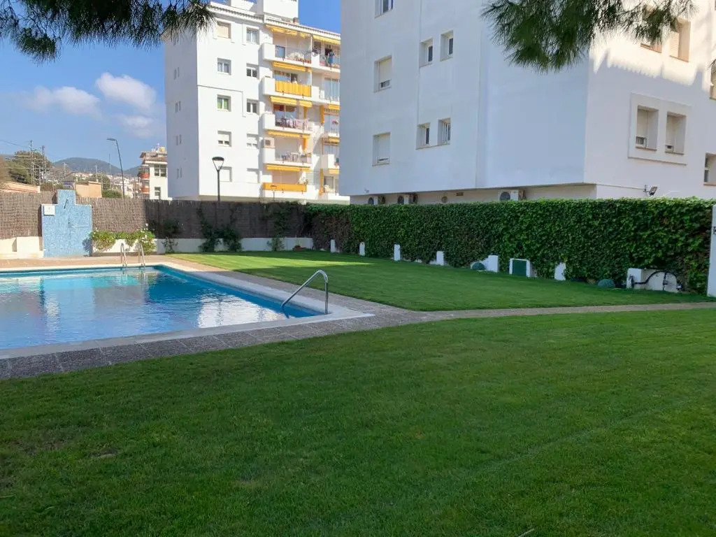 Sitges Spaces Oasis Penthouse 3 Bedroom, 2 Bathroom, Terrace, Pool, Sleeps up to 6