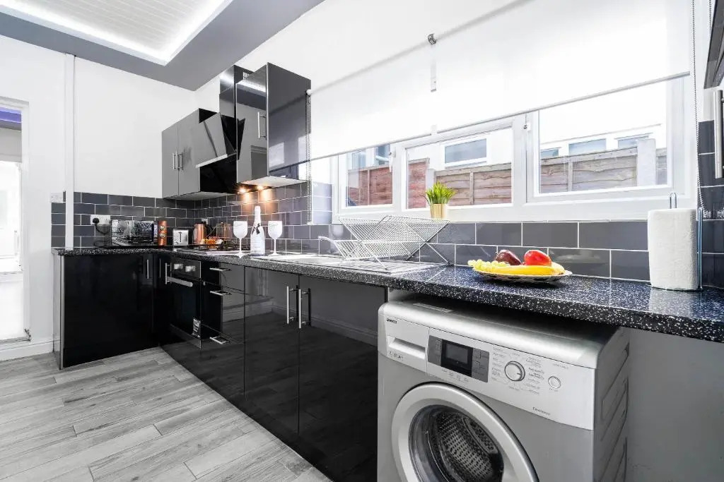 Haus - Luxe 5 Bed Edgbaston Townhouse - 10 Guests - Parking - Terrace