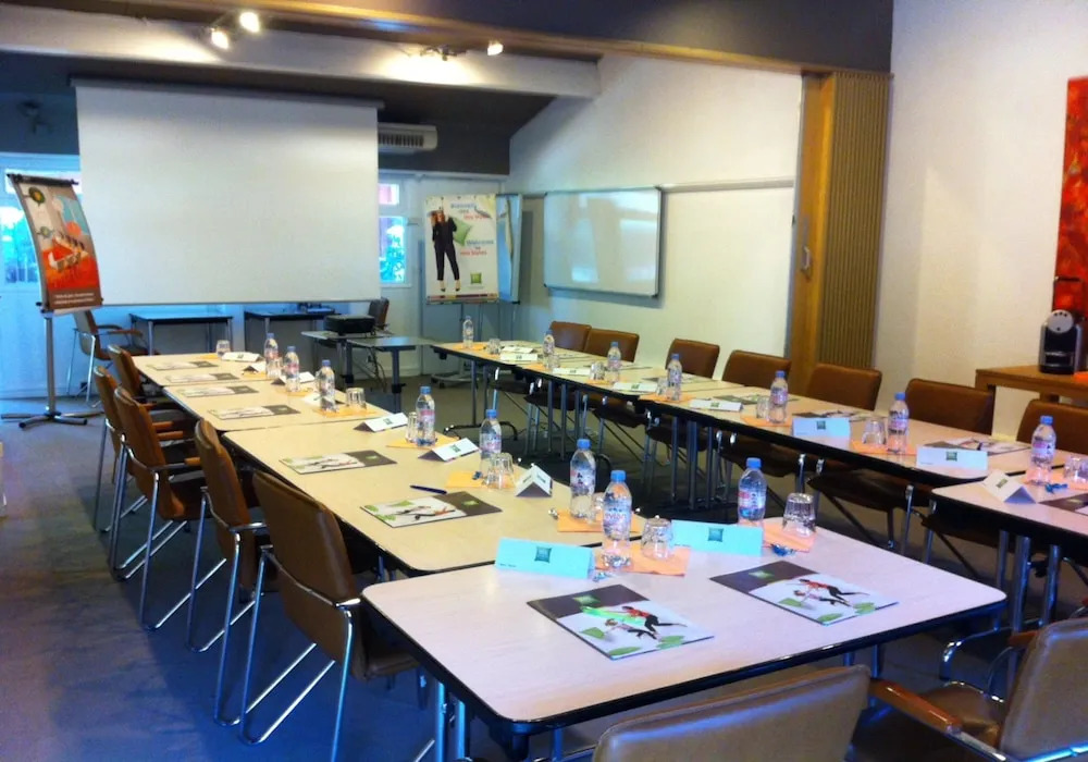 Hotel ibis Styles Aix en Provence Mas des Oliviers