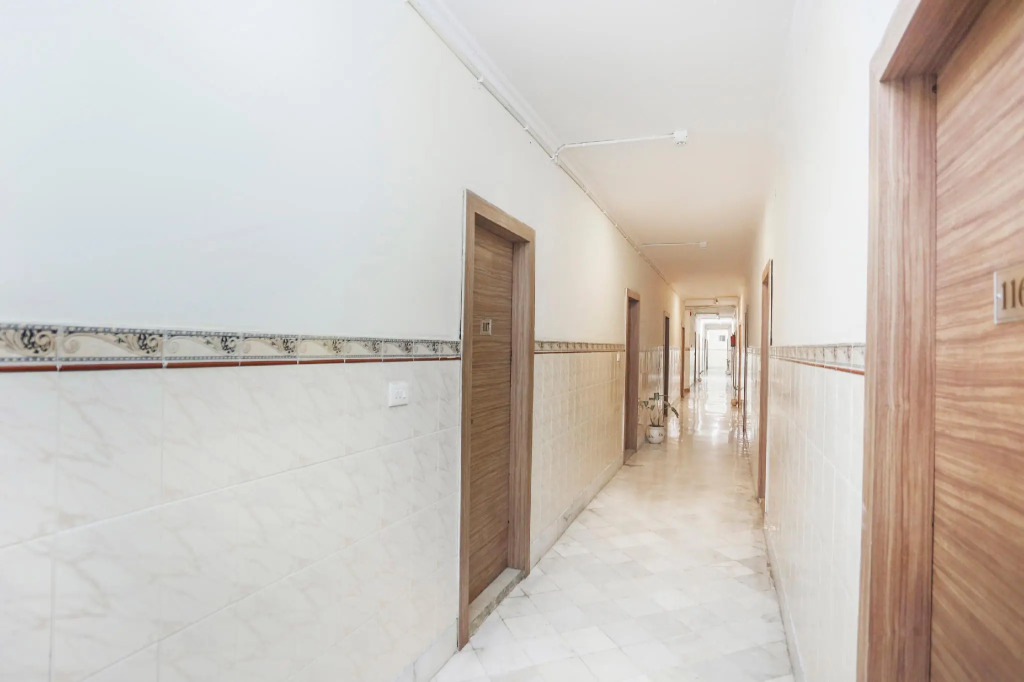 OYO 72051 Hotel Mahadev