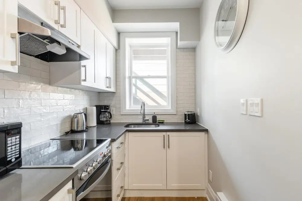 Designed 1BR Apartment 2