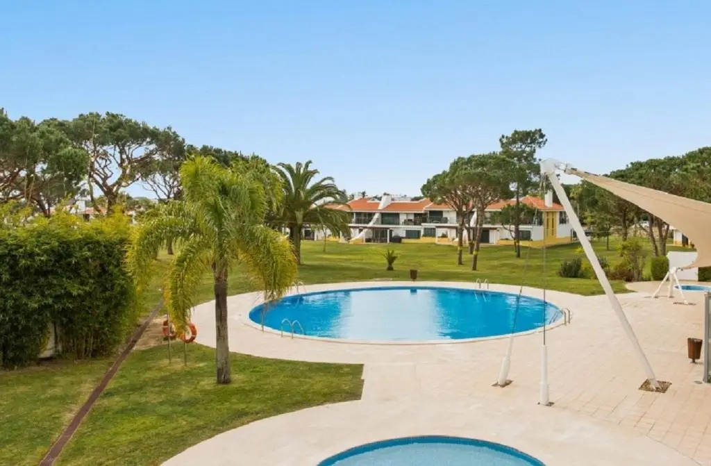 Superb, relaxing and tranquil 3 bed Apartment in Central Algarve