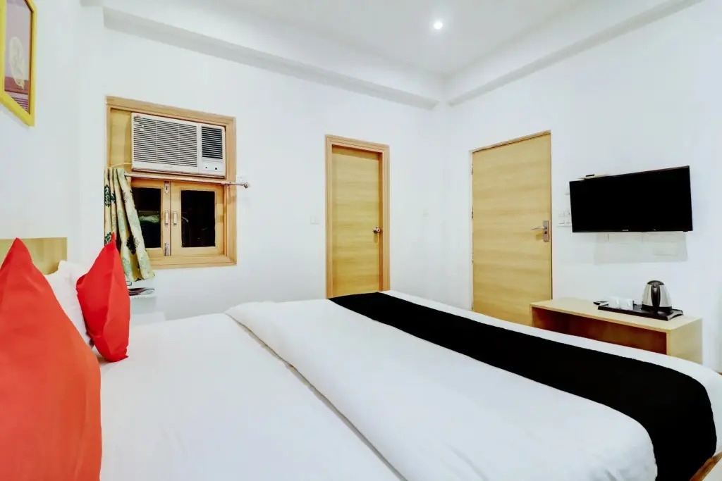 Hotel Libet by OYO Rooms