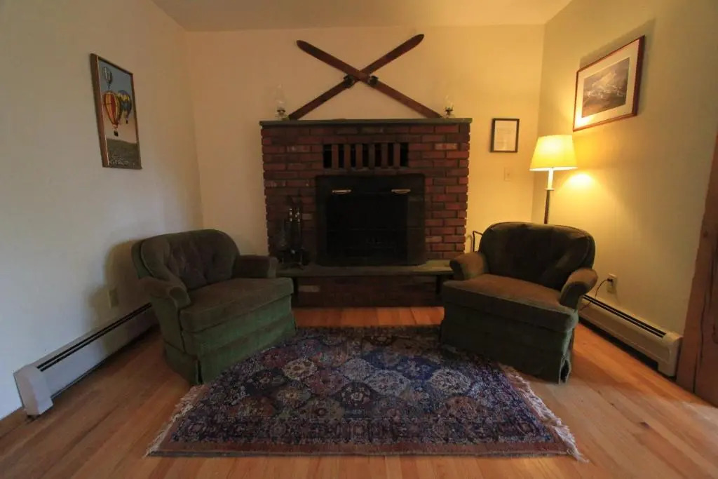 Quaint Stowe Cabin