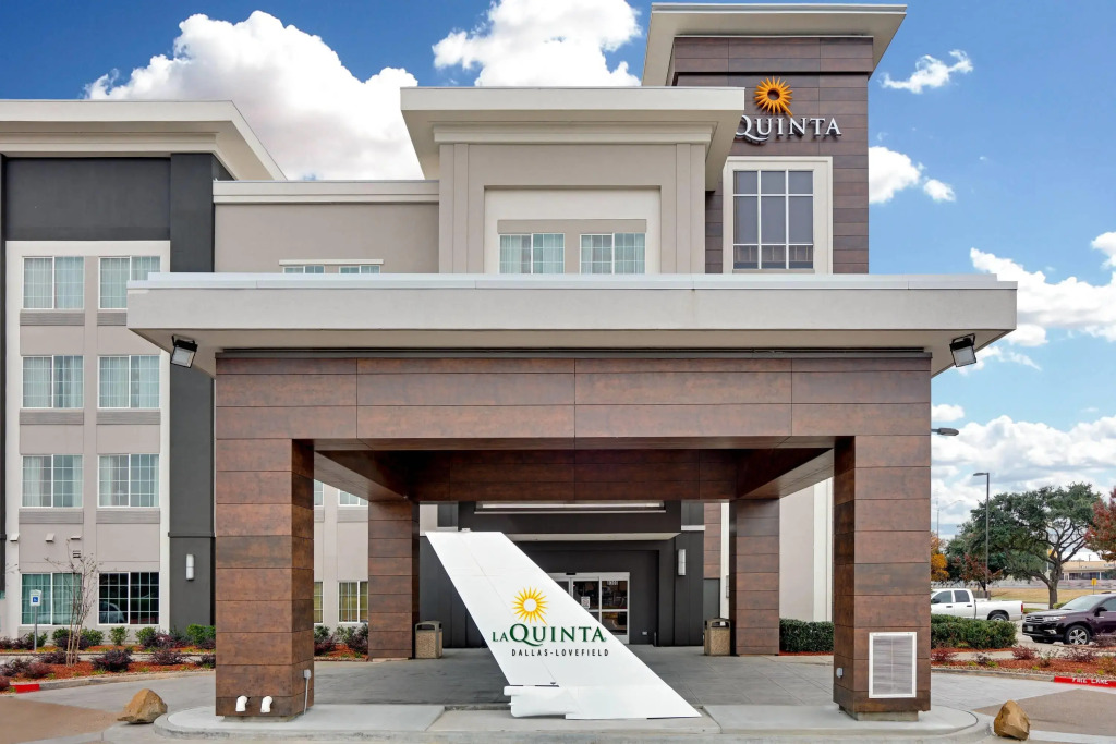 La Quinta by Wyndham Dallas Love Field