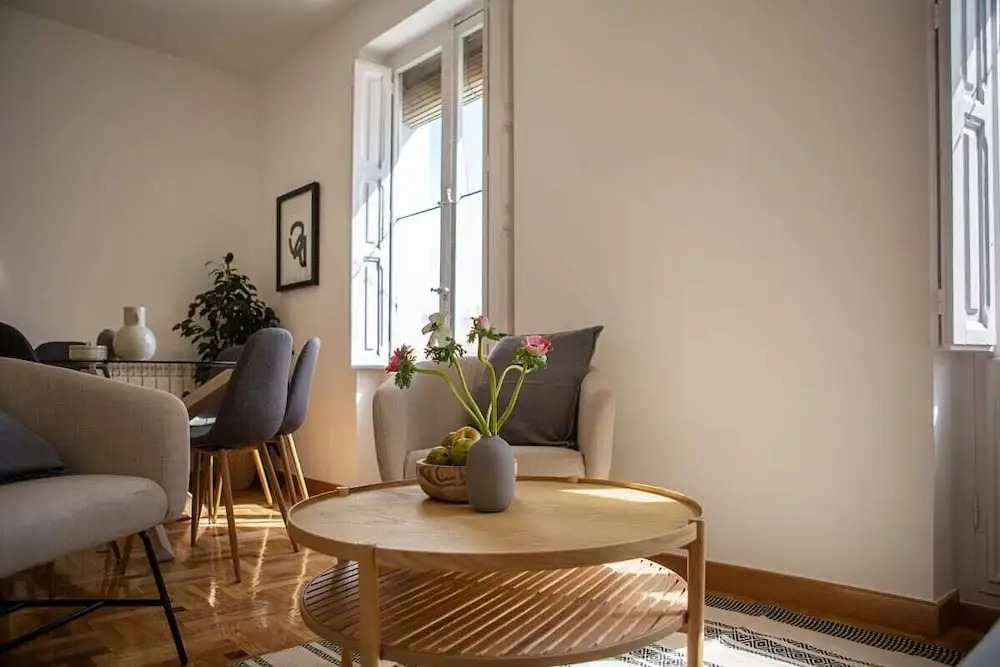 Beautiful 4 Bed 2 Bath Apt in Salamanca