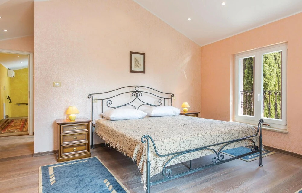 Stunning Home In Rovinj With Wifi