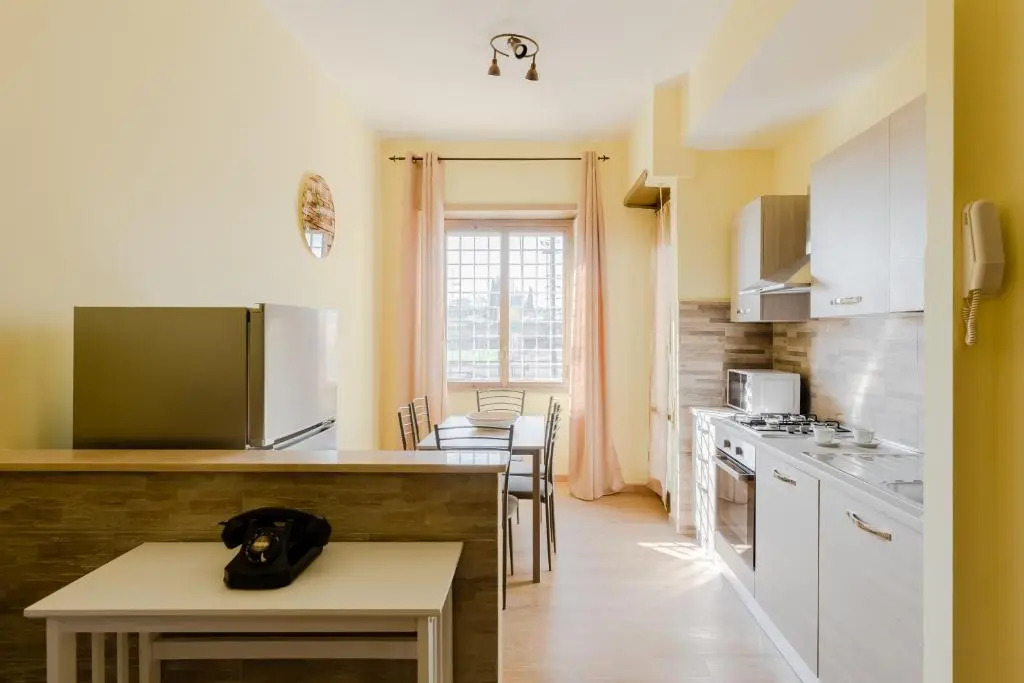Le Rondini Apartment, 5 persone, 2 balconi, Policlinico Tor Vergata e Casilino