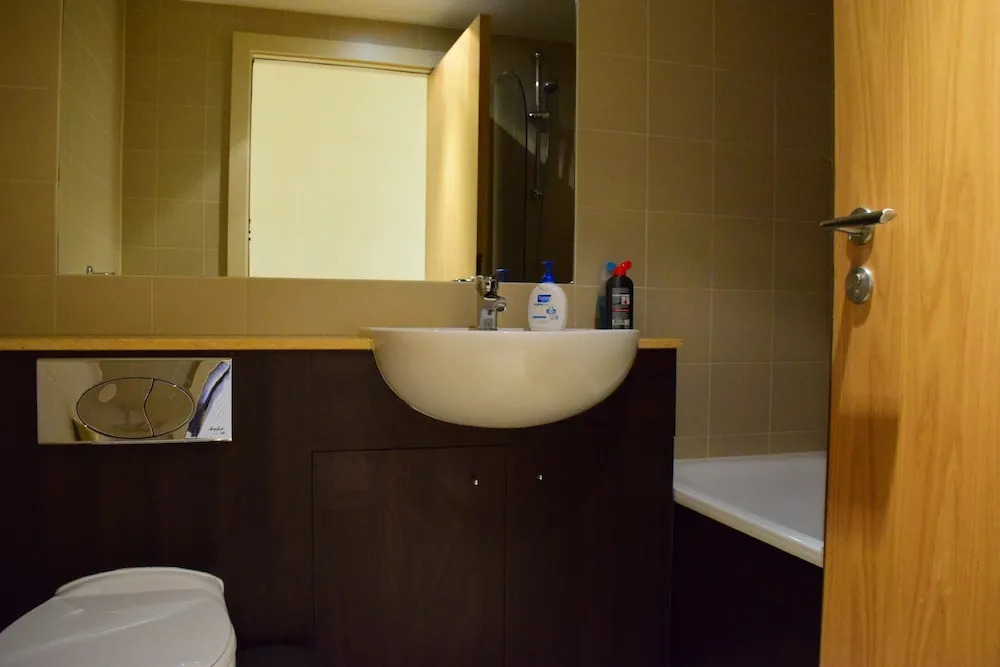 Spacious 3 Bedroom Apartment