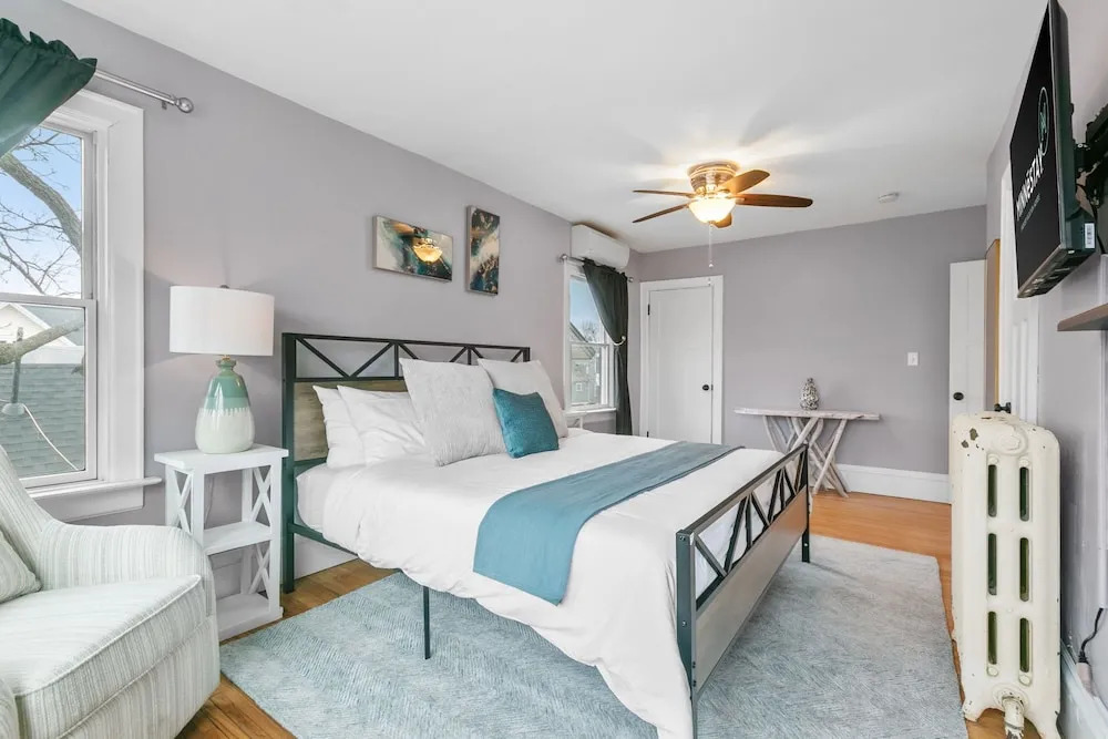 Lyndale Pleasant Getaway