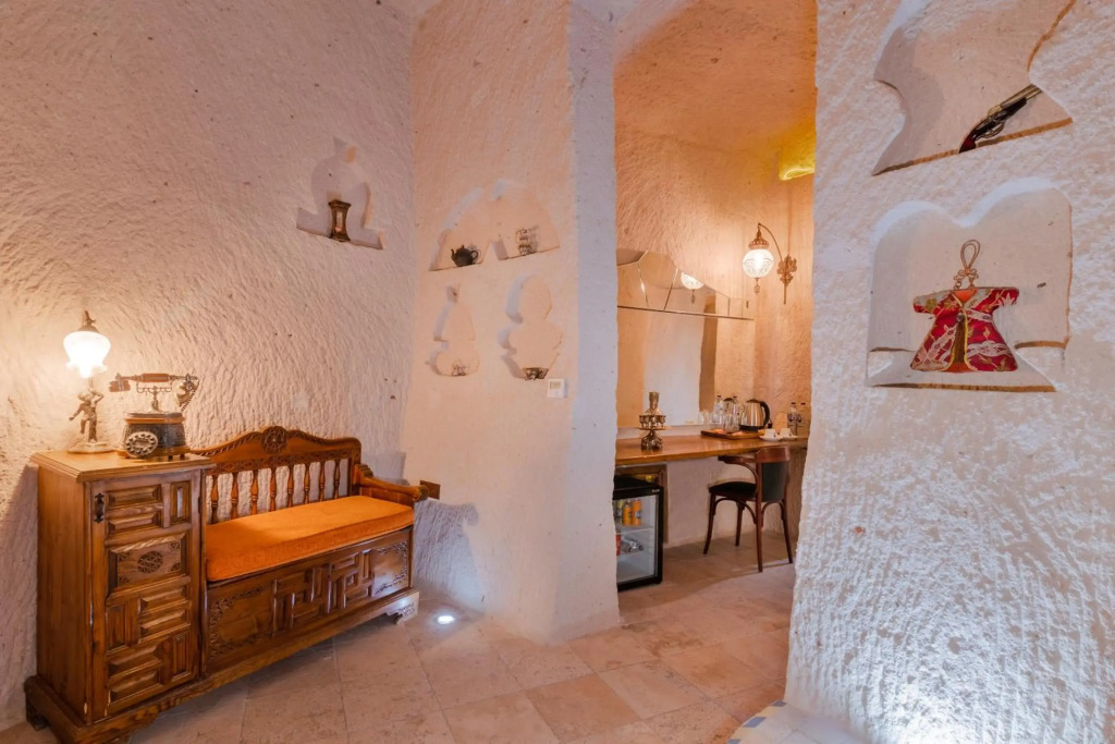 Hu of Cappadocia - Special Class