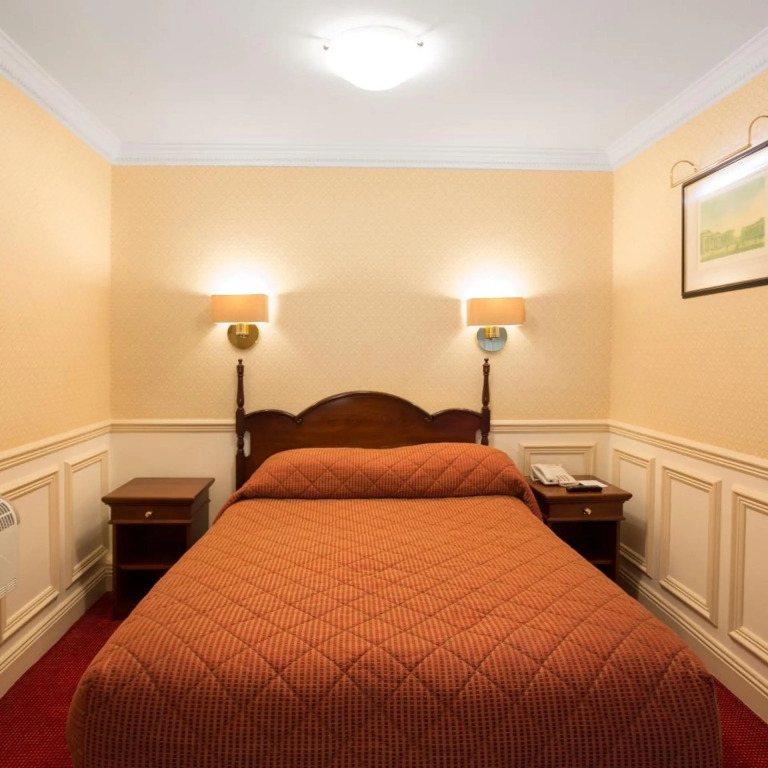 Wynns Hotel