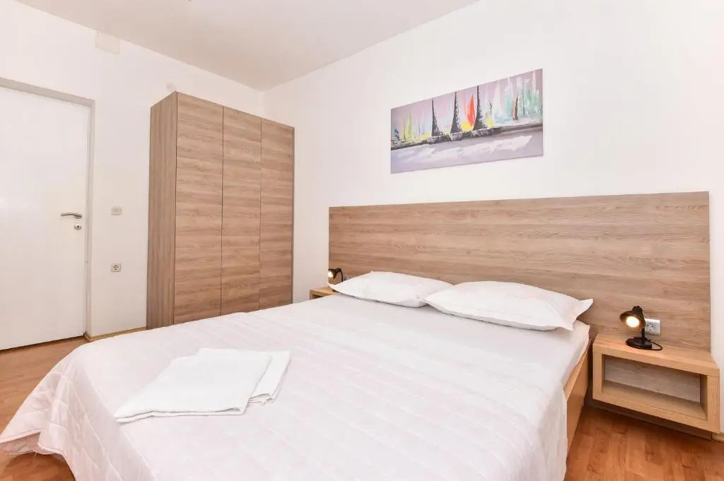 Apartment Marijo - 300m to beach