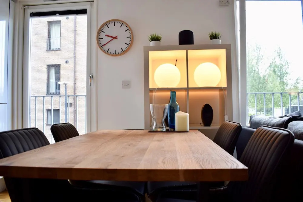 1 Bedroom Modern Flat in Central Edinburgh
