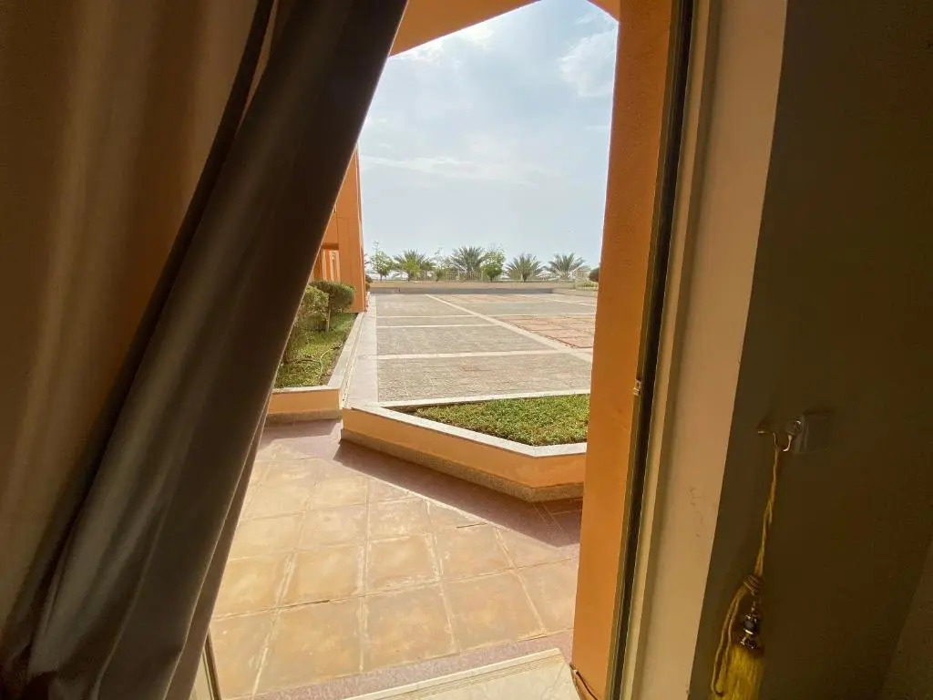 4 bedroom apt in king Abdullah economy city ابراج الشاطي