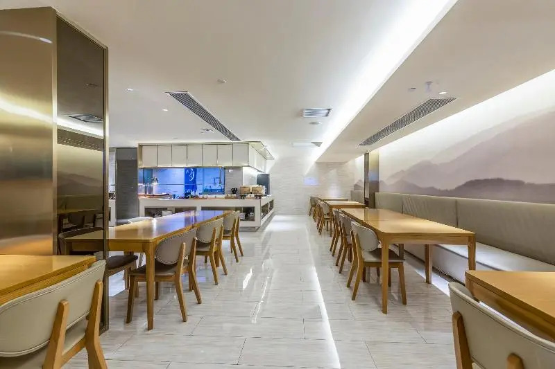 JI Hotel Wuhan Hanyang Wangjia Bay