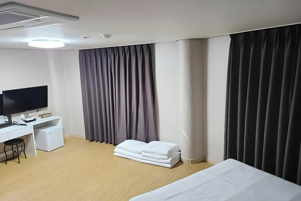 Jeju Orastay Hotel