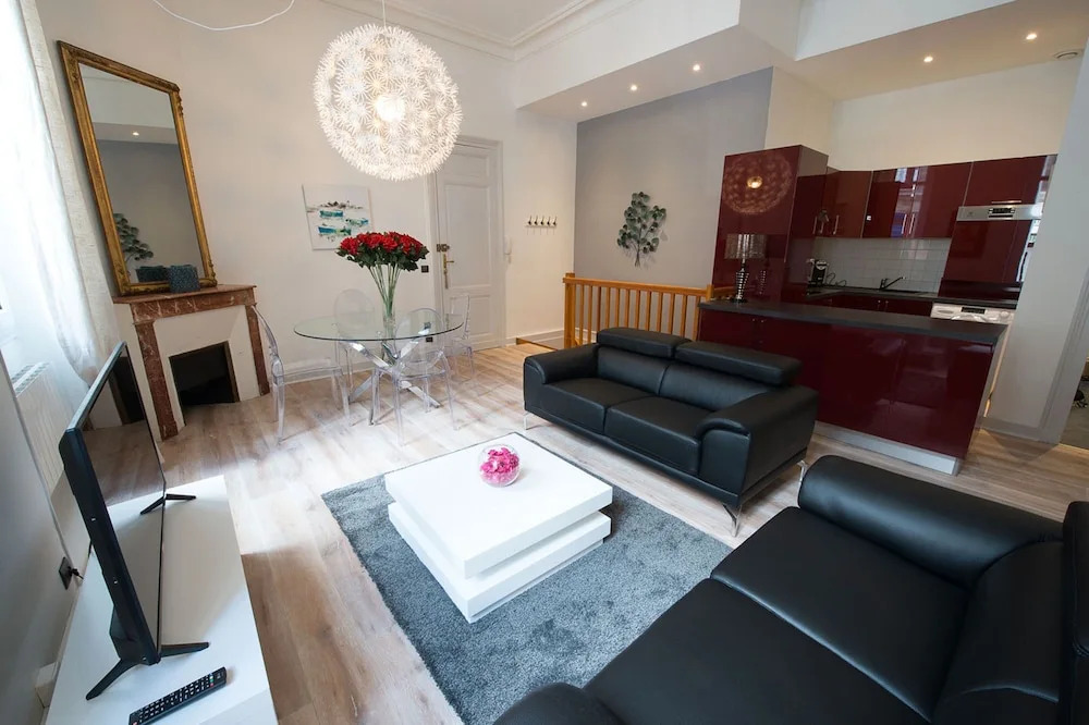 Design Smart Flat Bordeaux