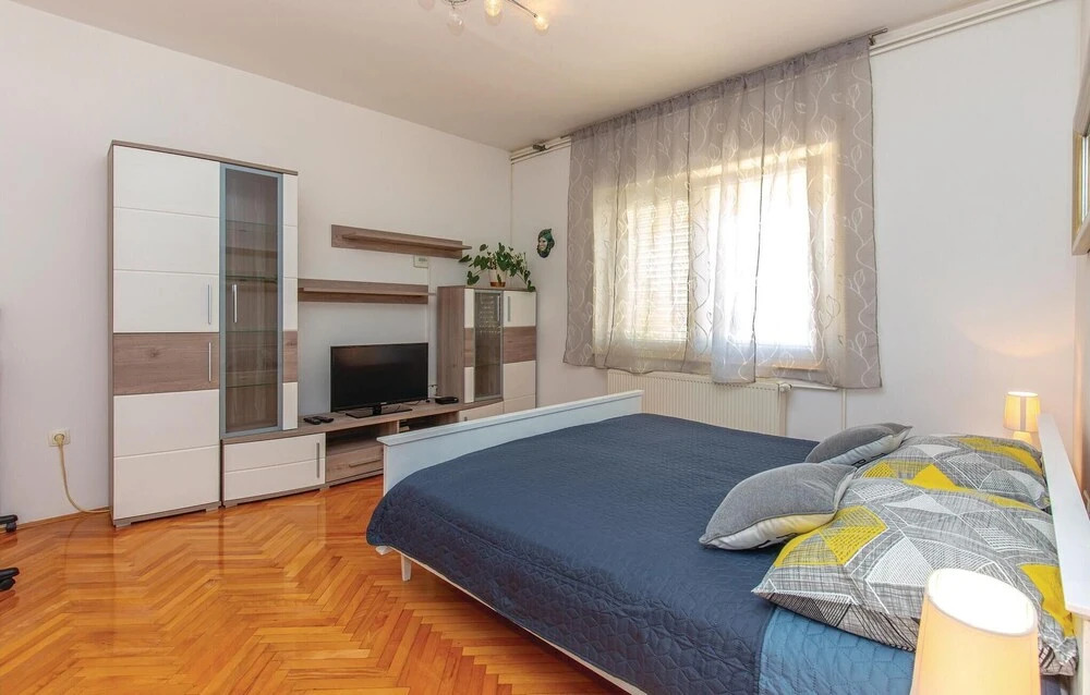 Awesome Home in Jadranovo With Wifi and 2 Bedrooms