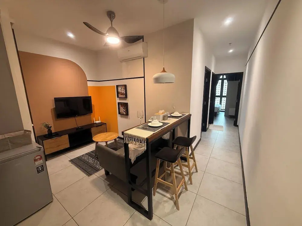Downtown Retreat 2BR at Neu Suites